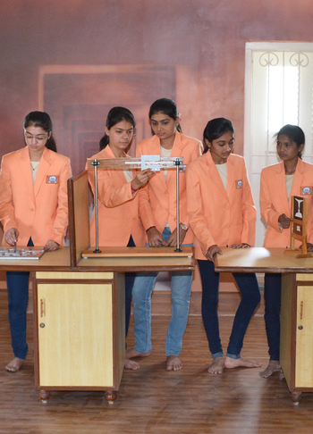 best school in bhavnagar